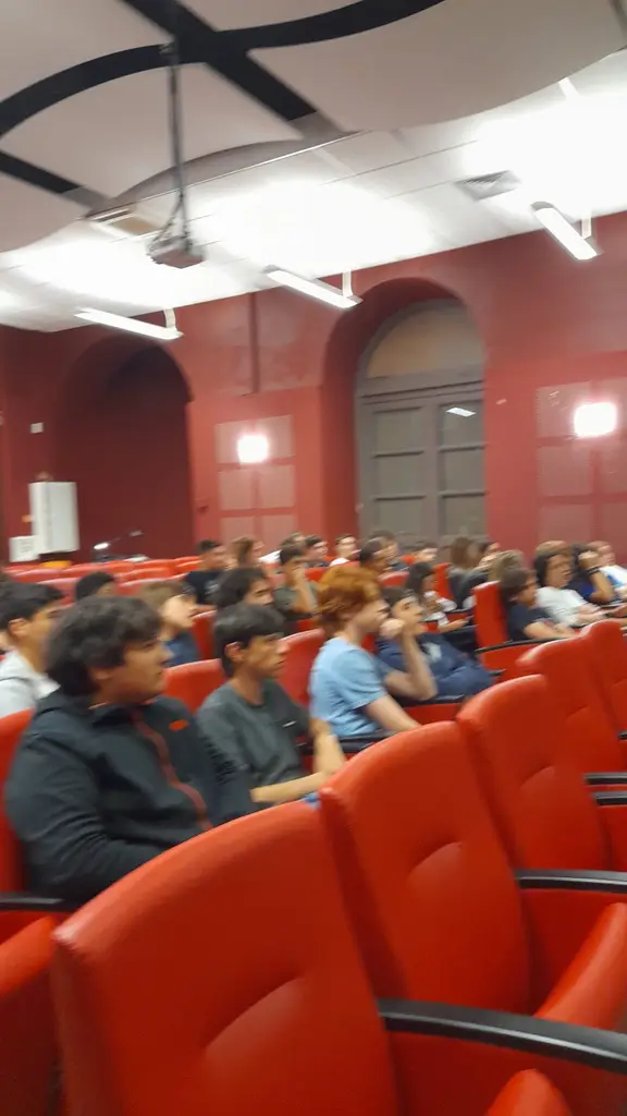 Intervention sur le thème "La non violence : ça s'apprend" — photo 1 sur 3